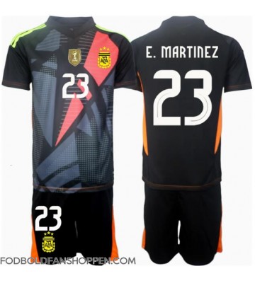 Argentina Emiliano Martinez #23 Målmand Hjemmebanetrøje Børn Copa America 2024 Kortærmet (+ Korte bukser)